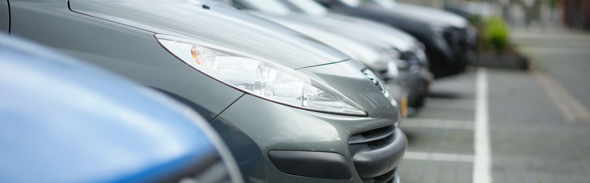 auto's op een parkeerplaats