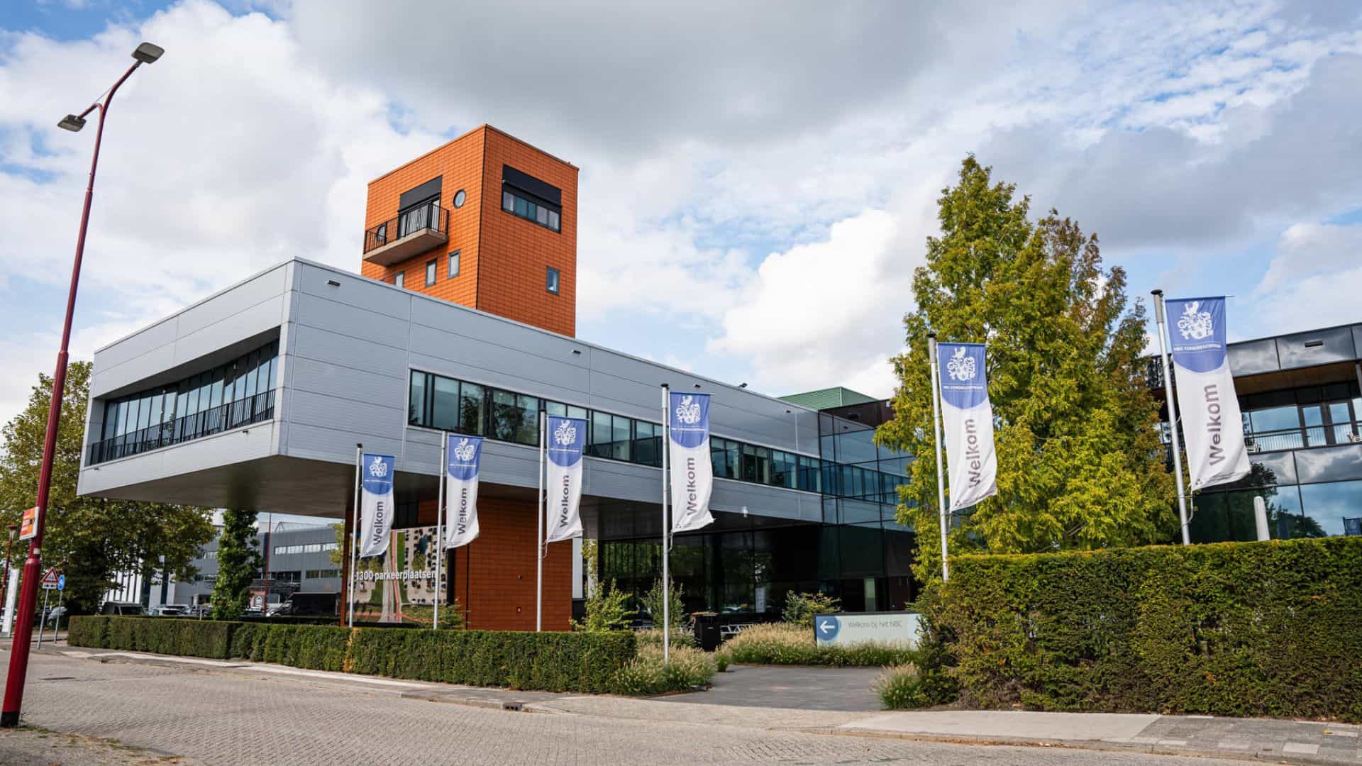 foto van het NBC gebouw 