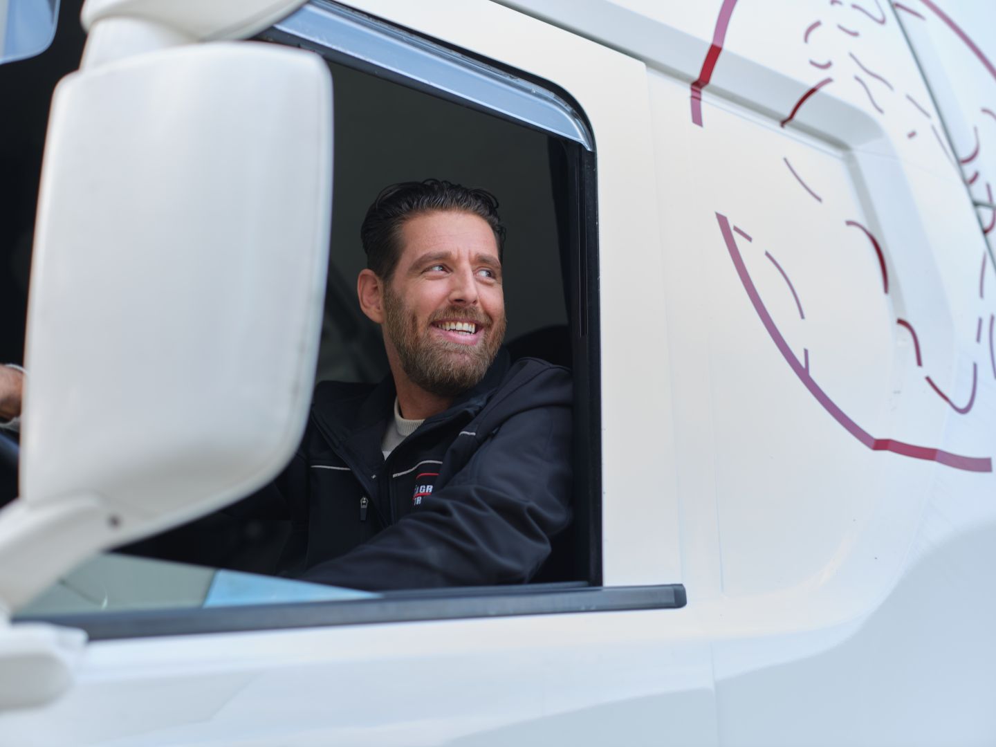 Ondernemer zit in vrachtwagen