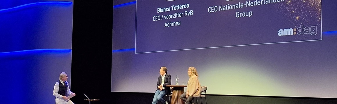 Bianca Tetteroo op AM podium in debat