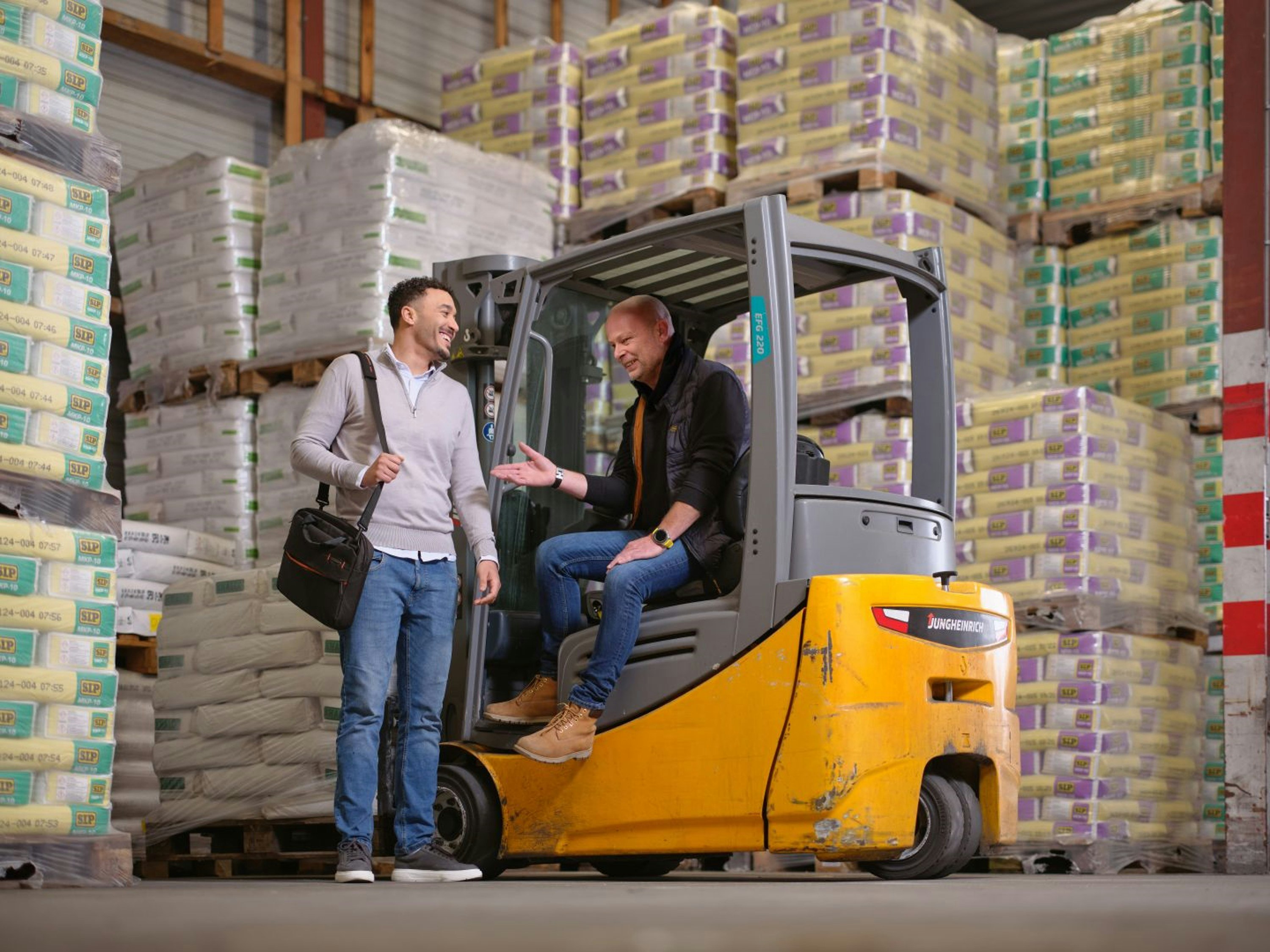 Heftruck in magazijn